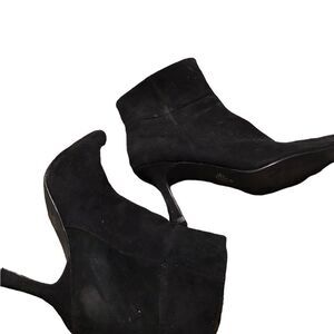 Mods size 8 black suede boots new never worn see pics